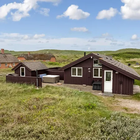 Feriehus Flot Med Udendørs Sj628 *